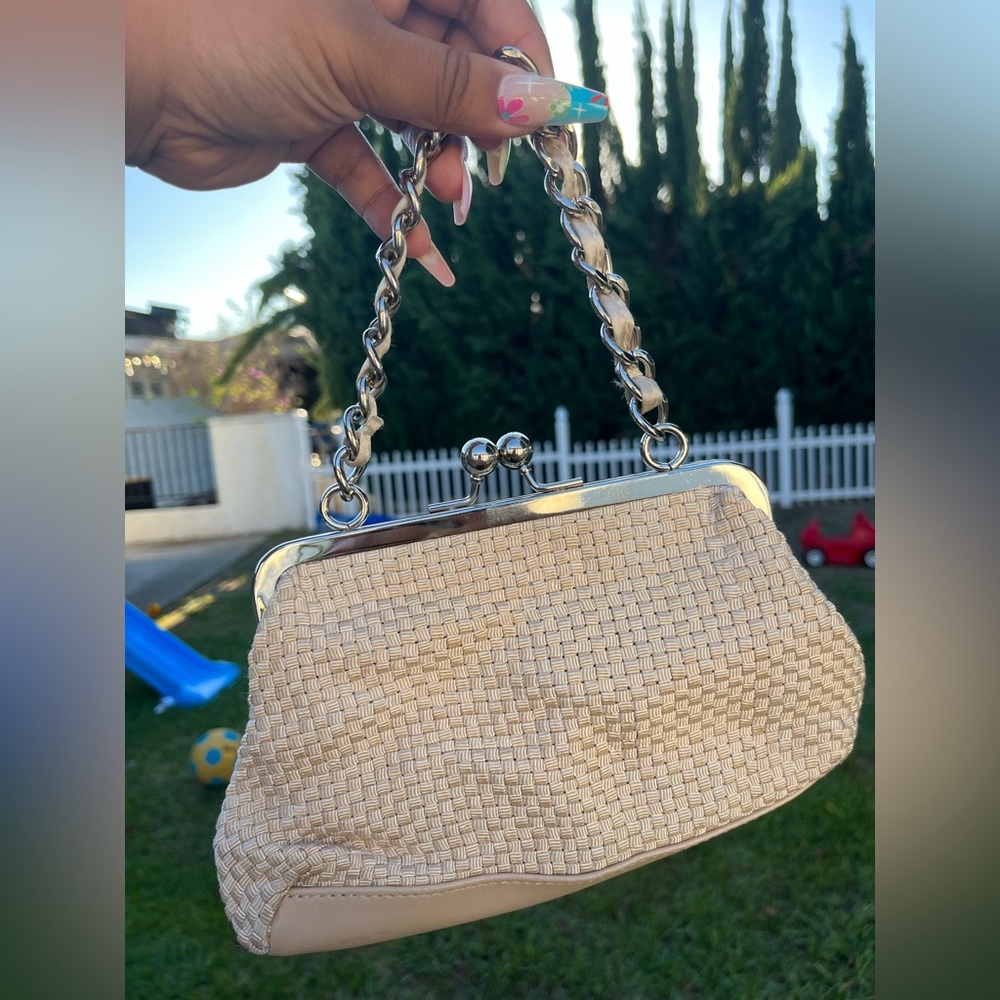 Small Sak Chain Handbag